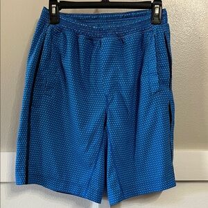 Lululemon Men's Pace Breaker shorts in blue with a white dot pattern Sz Med